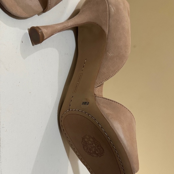 Vince Camuto Women's Nude Heels - Picture 2 of 5